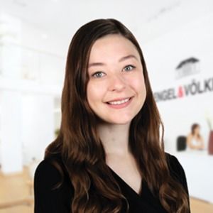 Meet your Posher, Chloe